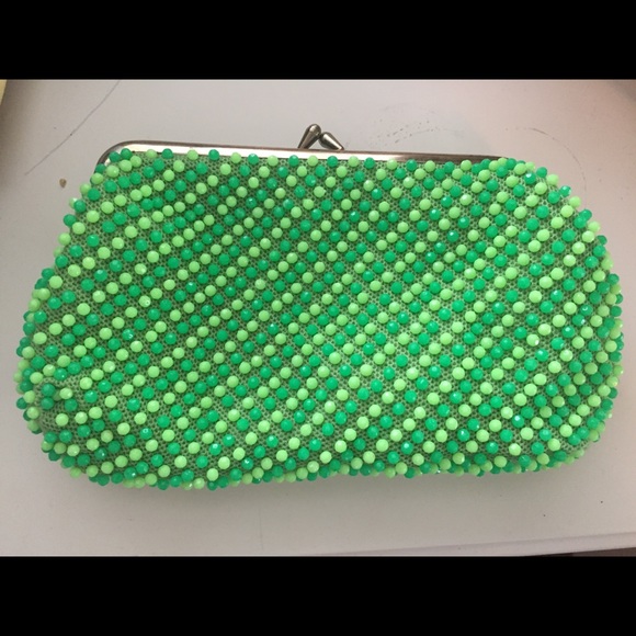 Vintage Handbags - VINTAGE Green Kiss Clasp Makeup Bag Candy Drp Bead